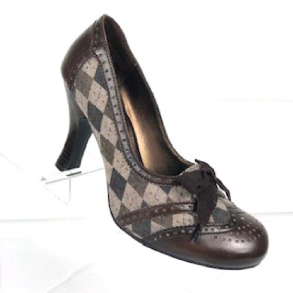 Bongo Brown Grey fabric Brogue Heeled Pump